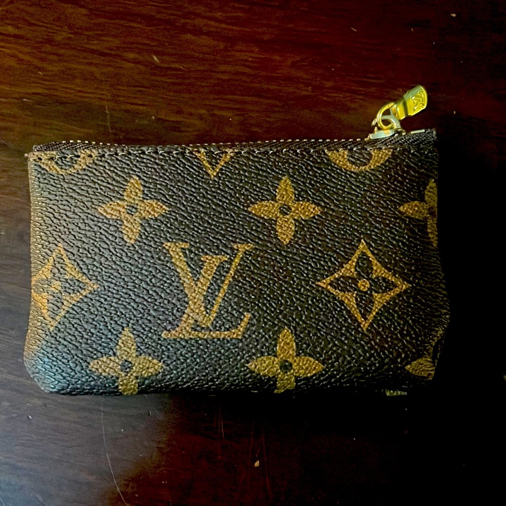 Inspired coin purse.